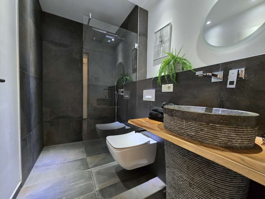 Immobilie in Rötgesbüttel - Exklusive Erdgeschosswohnung mit Garten und zwei Stellplätzen in Rötgesbüttel - Bild 3