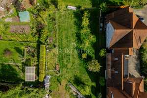 Teilsaniertes Zweifamilienhaus mit großem Garten & Wirtschaftsgebäude im Angebotsverfahren – Emmendingen (Kreis) – Vorschaubild 11