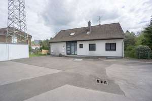 Kapitalanleger aufgepasst!! 
Voll vermietetes 3-Familienhaus am Ortsrand von Lennep – Die vollständige Adresse der Immobilie erhältst du vom Anbieter., 42897 Grenzwall, Remscheid – Vorschaubild 2