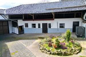 Vierkanthof, ideal als Außenlager, mehrere Wohnungen, 600 m² Wohn-Nutzfläche, Pachtland möglich ... – Euskirchen (Kreis) – Vorschaubild 1