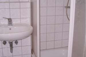 TOP Wohnung für 1 Person- S-Vaihingen- 2,5 Zi- 49qm-Einbauküche-Terrasse – Büsnauer Str.  3, 70763 Vaihingen-Mitte, Stuttgart – Vorschaubild 3