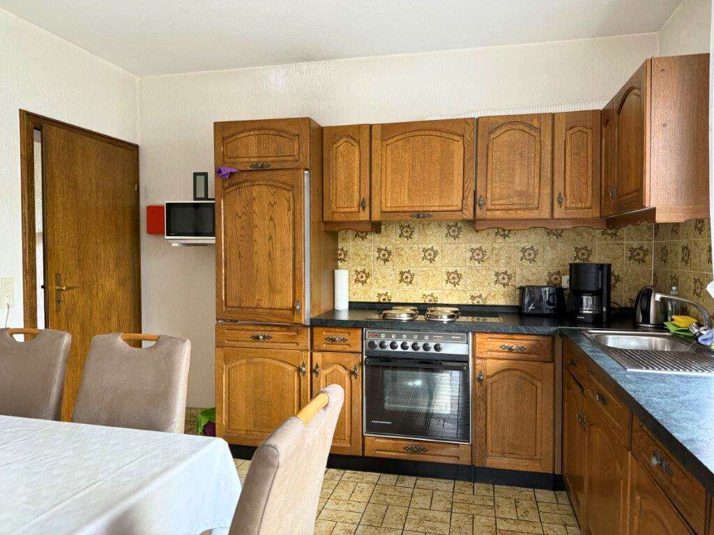 Immobilie in Hiddenhausen - Großzügiges Einfamilienhaus im Hiddenhausener Ortsteil Schweicheln-Bermbeck mit Erbpacht - Bild 2