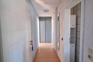 Helle 2-Zimmer Dachgeschosswohnung in Nümbrecht mit Balkon – Die vollständige Adresse der Immobilie erhältst du vom Anbieter., 51588 Nümbrecht – Vorschaubild 3
