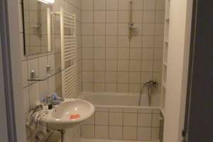 2-Zimmer Wohnung im 1. OG mit Balkon in Heidelberg-Neuenheim – Die vollständige Adresse der Immobilie erhältst du vom Anbieter., 69120 Neuenheim, Heidelberg – Vorschaubild 3