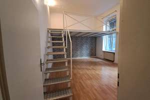 Wohnen mit Charakter: Zweizimmerwohnung in einem Altbau in Köln