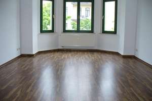 Großzügige 3 Raum Wohnung mit Balkon und Aufzug in Top Lage sucht neue Mieter – Barbarossastraße 39, 9112 Kaßberg, Chemnitz – Vorschaubild 5