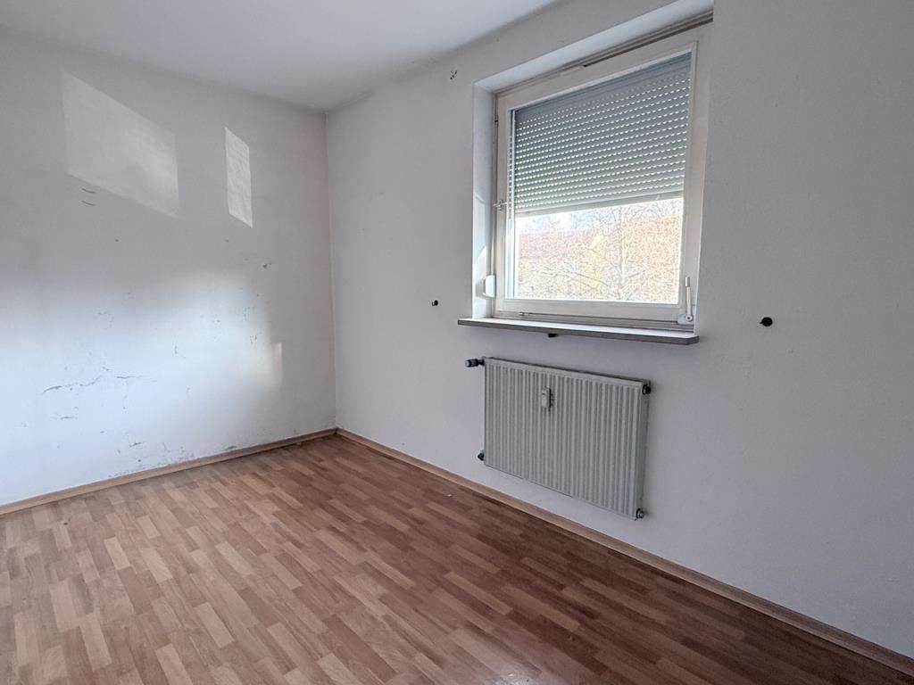 Gute Lage mit gutem Grundriss sucht Renovierung, Regensburg – Bild 3