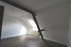 *3 Zimmer mit Flair im Dachgeschoss* in Krefeld, Hardenbergstr. – Die vollständige Adresse der Immobilie erhältst du vom Anbieter., 47799 Cracau, Krefeld – Vorschaubild 7