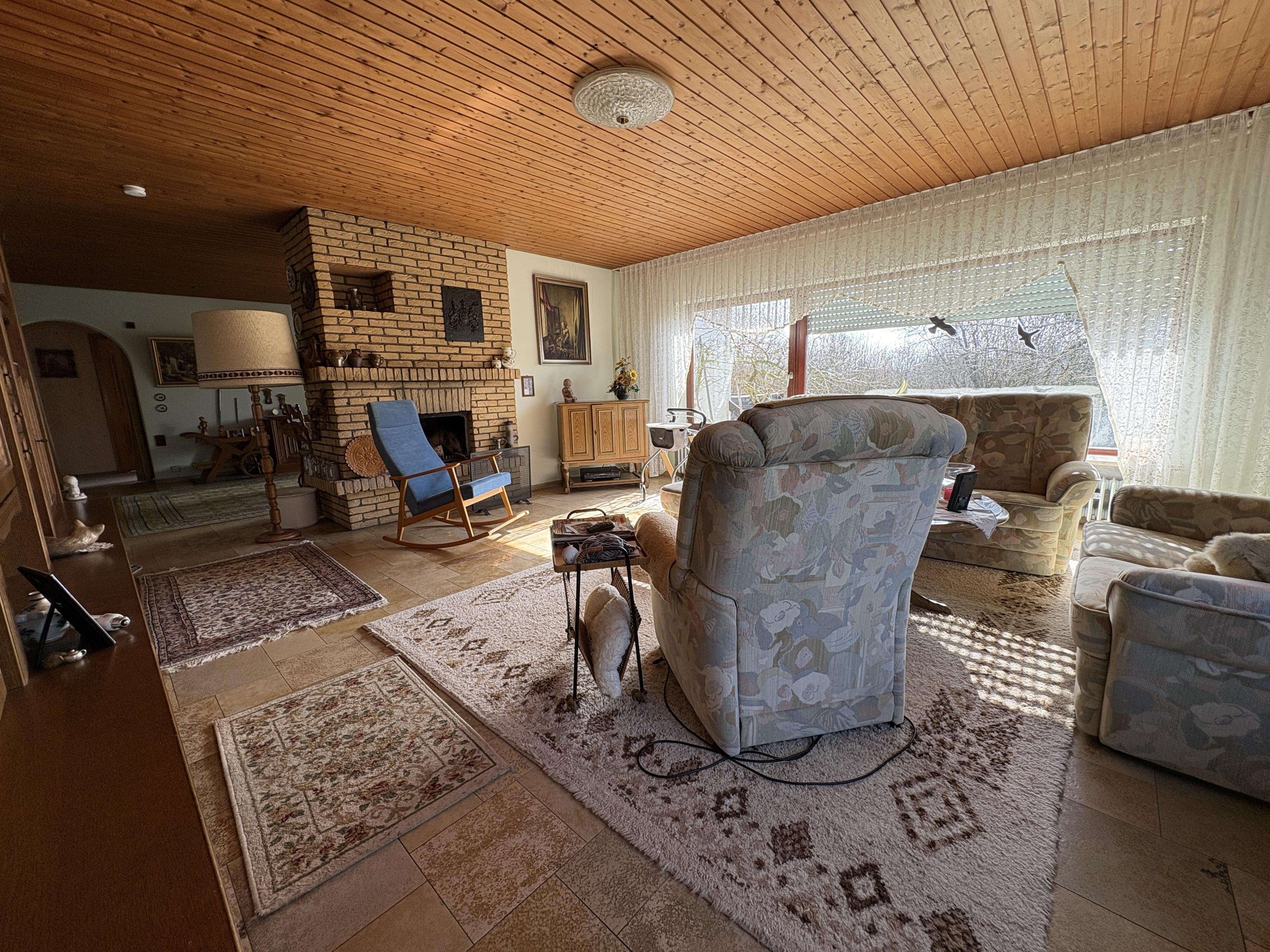 Immobilie in Haundorf - Gepflegter Bungalow in ruhiger Ortsrandlage von Haundorf - Bild 2