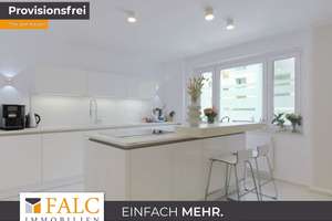 Einziehen und wohlfühlen: Stilvoll sanierte 3-Zimmer-Wohnung mit Designküche
