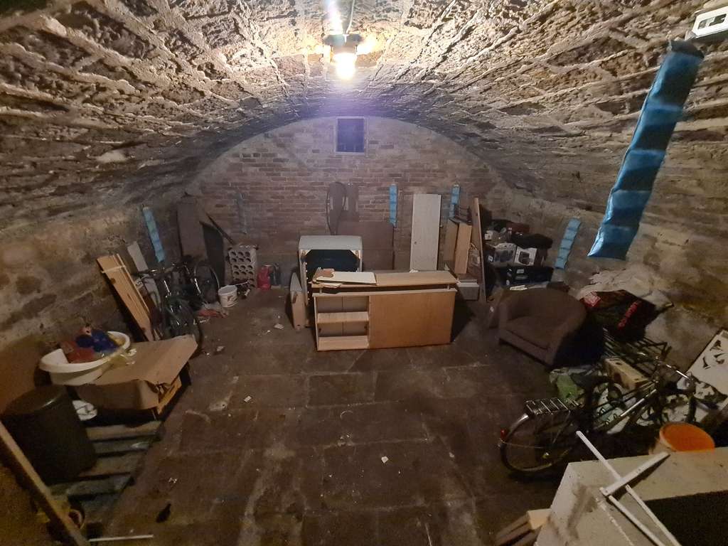 Immobilie in Neckartenzlingen - Immobilie mit Charme – Raum für Ihre Ideen in Neckartenzlingen! - Bild 2