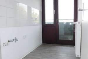 Renoviert und bezugsfertig... große 3-Zimmerwohnung im EG mit Balkon und Vinylboden! – Friedrich-Ebert-Str. 72, 47226 Hochemmerich, Duisburg – Vorschaubild 4