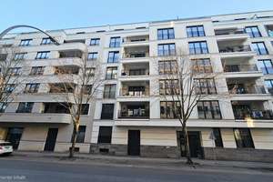 Attraktive Citywohnung in Berlin-Mitte, Fahrstuhl, Balkon, Fußbodenheizung, Einbauküche, Parkett – Alte Jakobstraße 49, 10179 Mitte (Ortsteil), Berlin – Vorschaubild 1