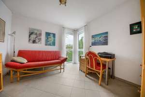 3 Zimmer-Wohnung in Riedenberg- Ruhige, grüne Lage, 2 Balkone & Tiefgarage und Einbauküche inklusive – 70619 Riedenberg, Stuttgart – Vorschaubild 3