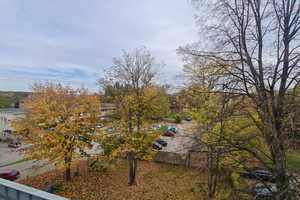 ***Dachgeschoßwohnung, mit Balkon und Eckbadewanne*** – Reichsstraße 44, 9112 Chemnitz – Vorschaubild 12