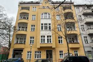 +++ Bezugsfreie 1-Zimmer-Wohnung in ruhiger Nebenstraße nahe S-Neukölln +++