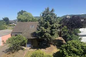 Freistehendes Zweifamilienhaus mit großem Garten und vielseitigen Nutzungsmöglichkeiten zu verkaufen – Die vollständige Adresse der Immobilie erhältst du vom Anbieter., 76275 Ettlingen – Vorschaubild 3
