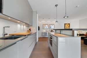 Moderne, vermietete Luxuswohnung mit Küche und 2 TG-Stellplätzen in "Rü"-Nähe 
 – 45131 Rüttenscheid, Essen – Vorschaubild 13