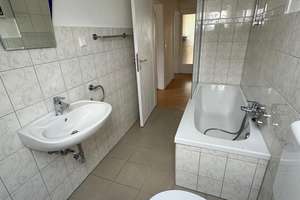 Wunderschöne, helle Dachgeschoss-Wohnung mit Balkon in Essen-Stadtwald – Leveringstraße 4, 45134 Stadtwald, Essen – Vorschaubild 11