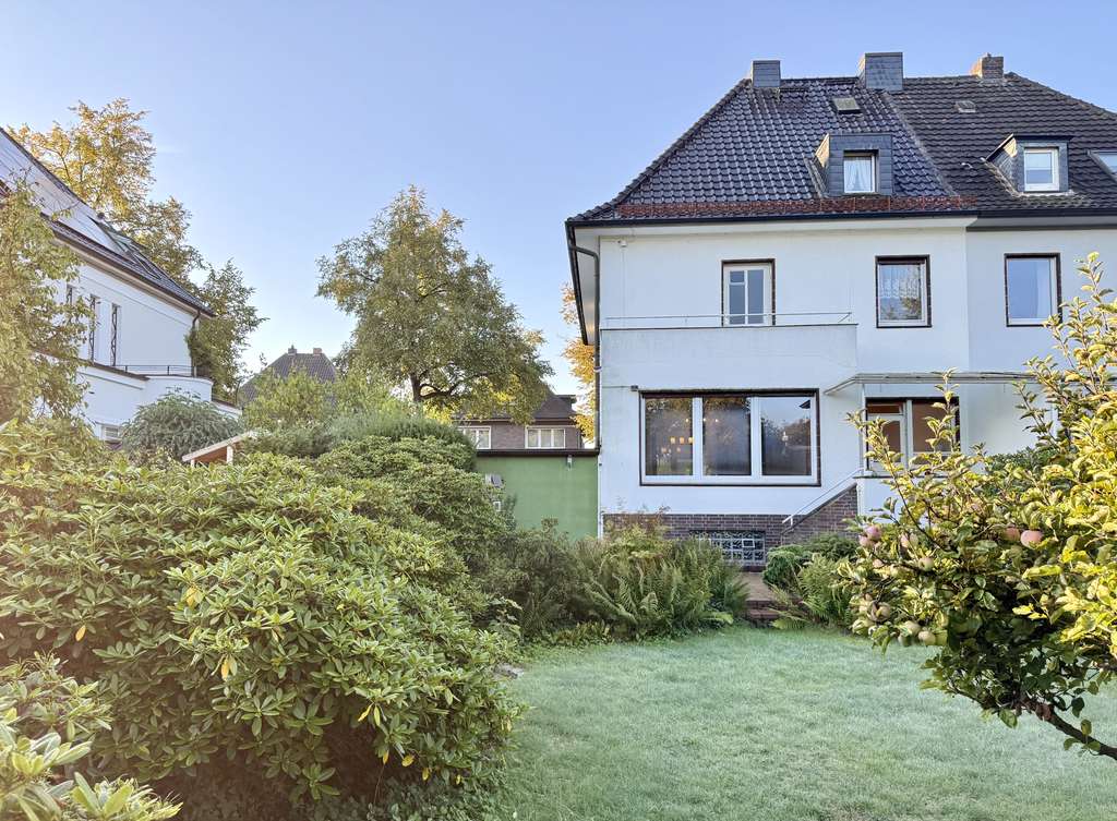 Top Lage, schöne Doppelhaushälfte mit großem Garten und Garage in Hamm Mitte