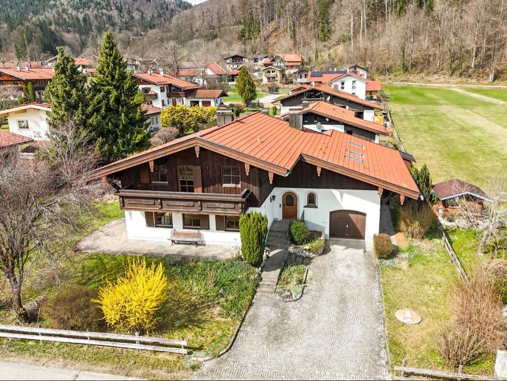 Immobilie in Schleching - Landhaus mitten in den Bergen! - Bild 3