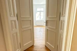 ISAR- Blick,TOP Altbau, 2. OG m Lift, 2 Balkone, sofort frei