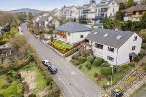 Wiesbaden-OT: Großzügiges Einfamilienhaus mit Einliegerwohnung in herrlicher Blicklage – Die vollständige Adresse der Immobilie erhältst du vom Anbieter., 65207 Auringen, Wiesbaden – Vorschaubild 19