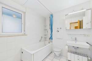 Attraktive 2-Zimmer-Wohnung in München: Perfekte Kombination aus Wohnkomfort und Lage – Dietzfelbingerplatz 6, 81739 Altperlach, München – Vorschaubild 9