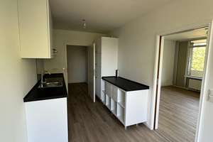 Gemütliche Wohnung (3 ZKBB) im Stadtteil Ko-Karthause inkl. Einbauküche, Balkon und Tiefgarage – Eisenacher Straße 4, 56075 Karthause Flugfeld, Koblenz – Vorschaubild 3