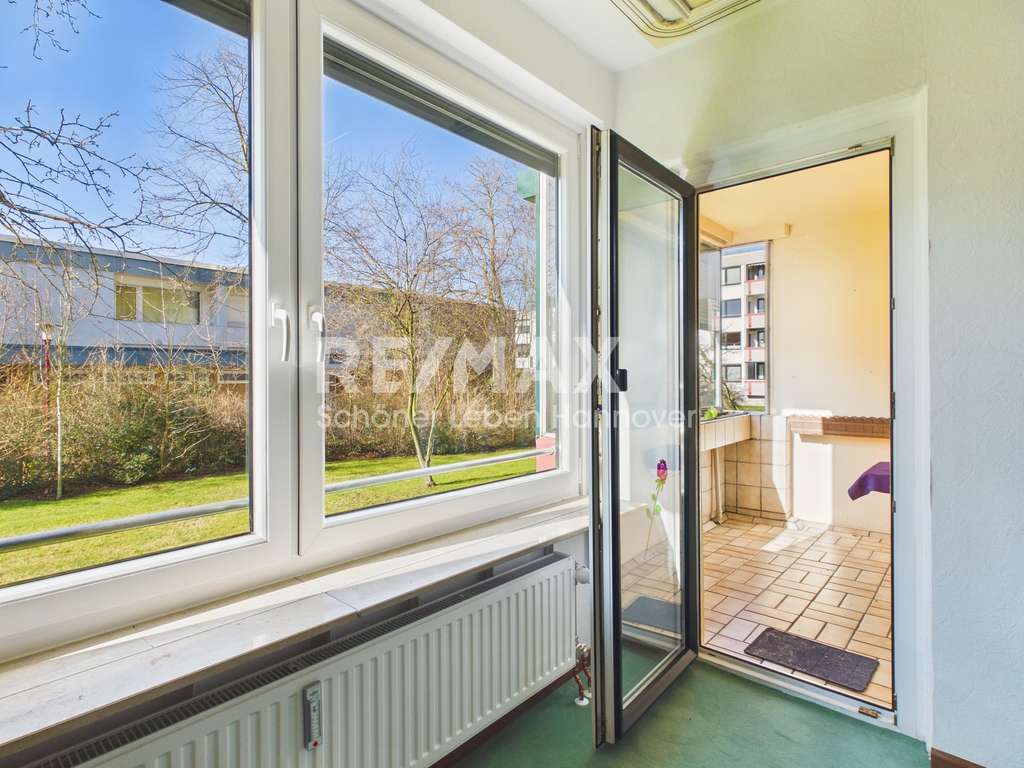 Immobilie in Isernhagen - Helle 4-Zimmer-Wohnung mit geschlossener Loggia in Isernhagen- Altwarmbüchen - Bild 4