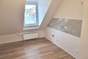 kernsanierte ruhige und hübsche 2 ZKB Altbauwohnung ab sofort zu vermieten – Yorckstraße 13, 65195 Westend / Bleichstraße, Wiesbaden – Vorschaubild 4