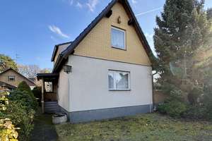 5-Zimmer Einfamilienhaus mit Entwicklungspotenzial in Berlin-Wittenau von Privat  – Die vollständige Adresse der Immobilie erhältst du vom Anbieter., 13403 Wittenau, Berlin – Vorschaubild 1