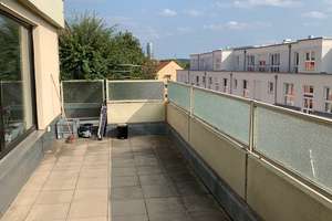 Frisch renovierte, großzügige 3-Zimmer-Wohnung mit Dachterrasse im beliebten Wöhrd! – Georg-Strobel-Str. 7, 90489 Wöhrd, Nürnberg – Vorschaubild 2