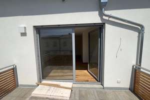 Neubau-Wohnung in Alteglofsheim: Moderner Grundriss mit Balkon – Landshuter Straße 6, 93087 Alteglofsheim – Vorschaubild 13