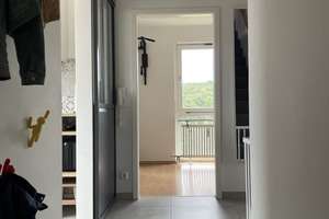 Helle 4,5-Zimmer-Maisonette in Stuttgart-Sillenbuch mit Loggia, Ausblick ins Grüne und Garten – Die vollständige Adresse der Immobilie erhältst du vom Anbieter., 70619 Sillenbuch (Ortsteil), Stuttgart – Vorschaubild 2