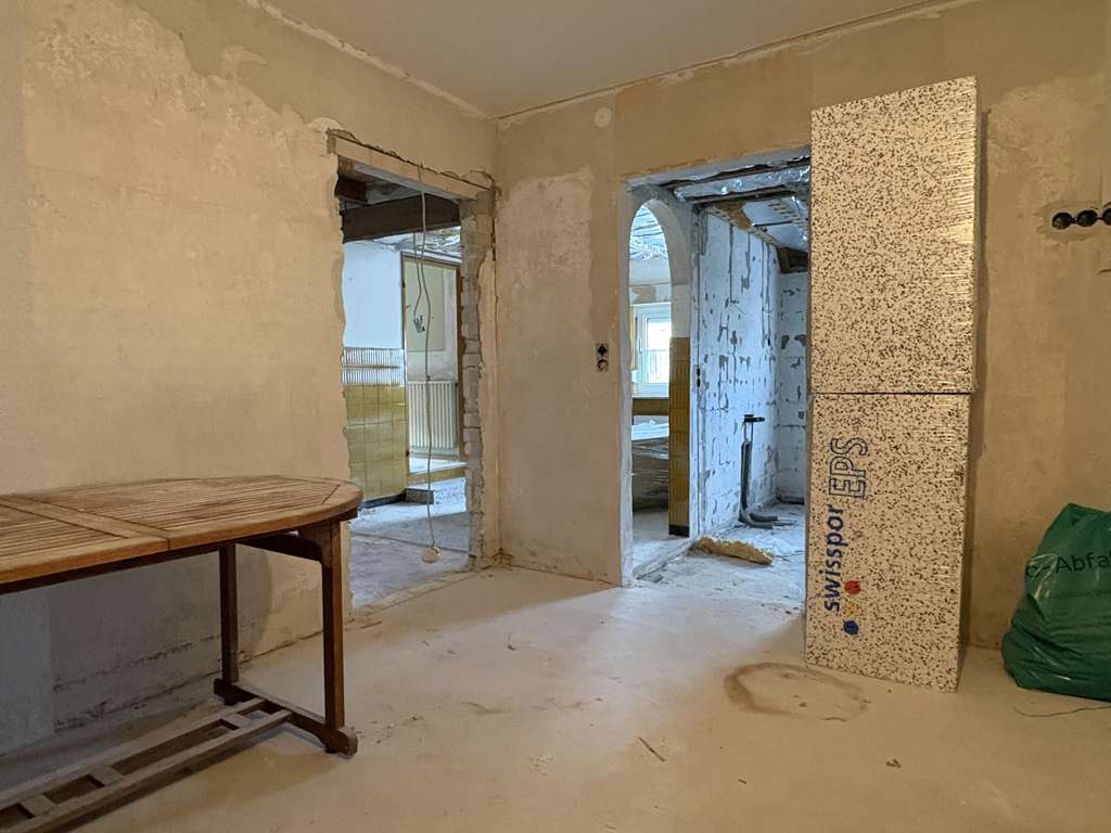 Immobilie in Großheide - Stark sanierungsbedürftiges Landhaus in Westermoordorf - ruhig und ländlich!  - Bild 3