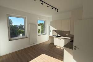Großzügiges 3,5 Zimmer 112 m² Wohnung mit EBK im Zooviertel 