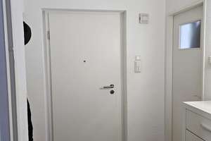 Schöne 2-Zimmer-Wohnung mit großem Balkon in Düsseldorf-Rath – Die vollständige Adresse der Immobilie erhältst du vom Anbieter., 40472 Rath, Düsseldorf – Vorschaubild 1