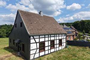 Freihstehendes Einfamilienhaus mit Grundstück zur Pferdehaltung – Die vollständige Adresse der Immobilie erhältst du vom Anbieter., 45549 Sprockhövel – Vorschaubild 2