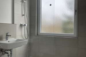 Modernisierte 2 Zimmer Wohnung mit Balkon und Einbauküche – Päwesiner Weg 14C, 13581 Wilhelmstadt, Berlin – Vorschaubild 1