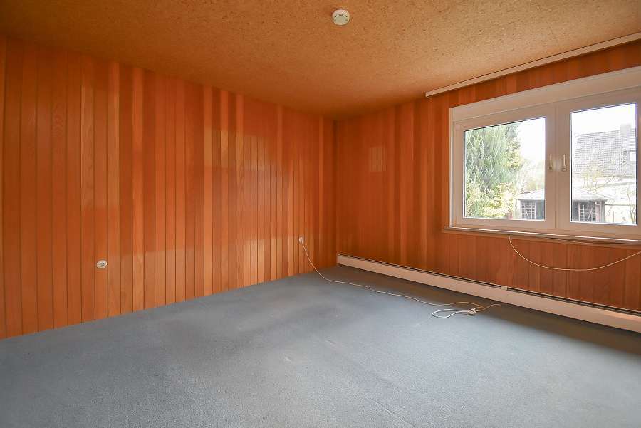 Immobilie in Garbsen - Garbsen - Frielingen: Erbpacht: Familienfreundliches Einfamilienhaus mit zwei Garagen! - Bild 0