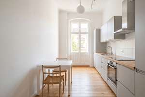 Bezugsfreie 3-Zimmer-Altbauwohnung in Hochparterre - direkt am Mauerpark - provisionsfreier Verkauf – Die vollständige Adresse der Immobilie erhältst du vom Anbieter., 10435 Prenzlauer Berg, Berlin – Vorschaubild 4