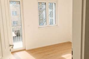 Traumhafte Wohnung mit Balkon, lichtdurchflutet und großzügig in einem Neubau – Neudorfer Weg 4, 1127 Pieschen-Süd, Dresden – Vorschaubild 3