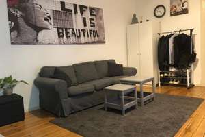 Altbaucharme in Friedrichshain | 1-Zimmer-Wohnung mit Dielenboden | Ab September bezugsfrei