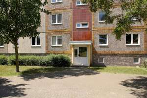 ... kleine 1 - Raumwohnung in der 3. Etage ... – Fohlenwinkel 19, 17034 Reitbahnviertel, Neubrandenburg – Vorschaubild 3