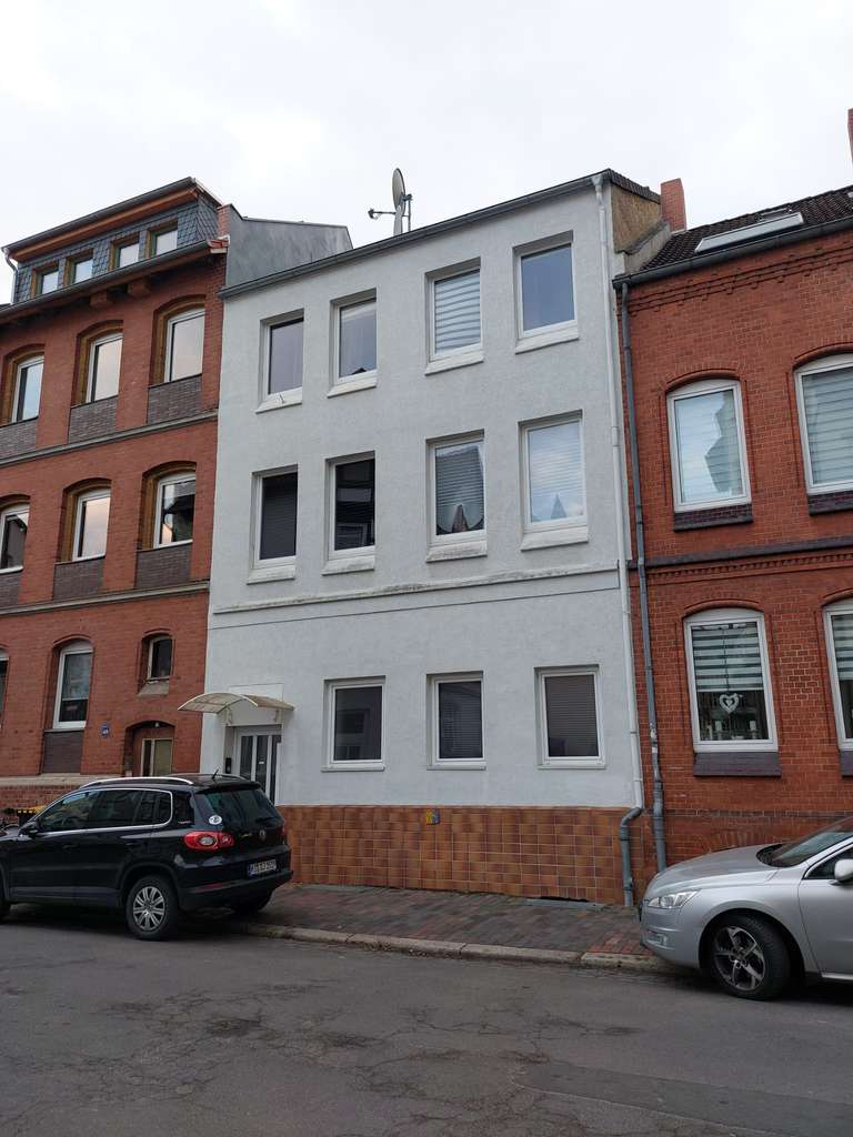 3-Familienhaus mit Garten in zentraler Lage nähe Uni und Hohnsen-See