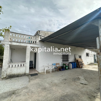 Landhaus in Albaida. Naturnahe Lage und einzigartige Ausblicke.