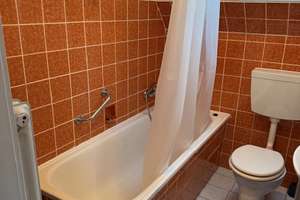 Schöne 2 Zimmer Dachgeschoßwohnung in Stadtrandlage mit sehr guter Verkehrsanbindung – Eiserfelder Straße 209, 57080 Eiserfeld, Siegen – Vorschaubild 19