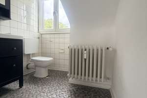 Top gepflegte Dachgeschoss Wohnung mit großer Wohnküche - Duisburg - Dellviertel – Die vollständige Adresse der Immobilie erhältst du vom Anbieter., 47051 Dellviertel, Duisburg – Vorschaubild 7