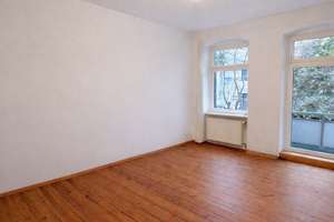 Großzügiger 2-Zimmer-Altbau im 1.OG mit Balkon & Tageslichtbad in gefragter Schöneberger Kiezlage